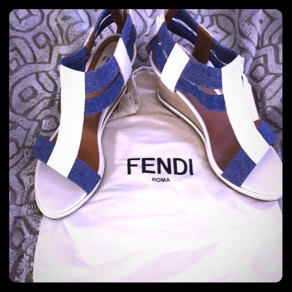 SOLD AMAZING Fendi Wedges - Picture 2 of 6